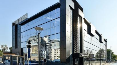 Pulse fitness building